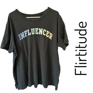 Women’s black top ‘’Influencer’’